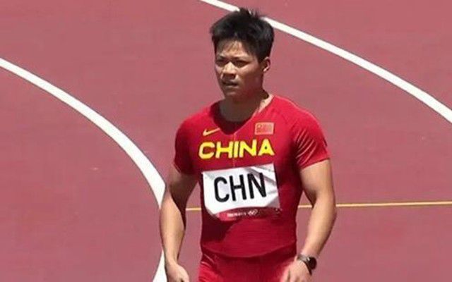 根据《都灵体育报》报道，桑乔对于尤文来说转会成本太高了，冬窗预算有限的尤文图斯转而有意索洛前锋贝拉尔迪。